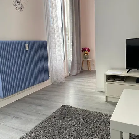 Le Lumineux Apartmán Montbrison